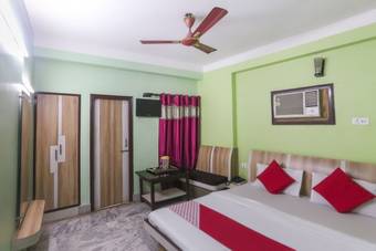 Oyo 60609 Hotel Tanushree