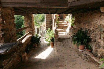 Hostal House With 4 Bedrooms In Robledillo De Gata, With Wonderful Mountain View, Terrace And Wifi