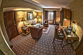 Hotel The Bertram Inn & Conf Ctr Trademark Collection By Wyndham