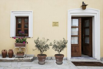 Hotel Affittacamere Is Coronas