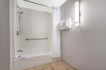 Hotel Wingate By Wyndham Mooresville - Charlotte Metro Area
