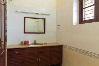 Villa Crystal Homestay By Vista Rooms