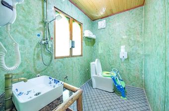 Jingzheng Holiday Hotel