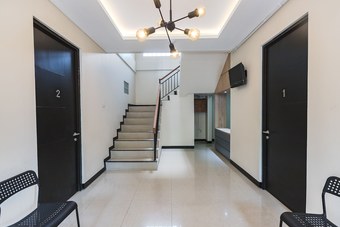 Hotel Oyo 1497 De Lugano Syariah