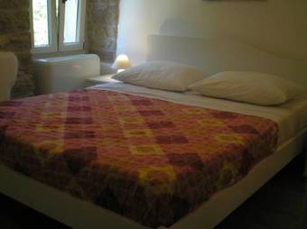 Apartment For Couples In The Smallest Town In The World Hum