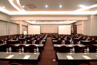 Aveon Hotel Yogyakarta By Daphna International