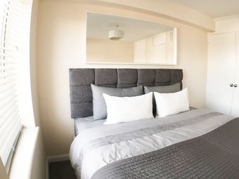 Luxury One Bedroom Apartment Aldershot