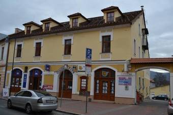 Hostal Penzi�n Grand