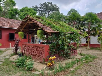 Hotel Bison Manor Country Retreat