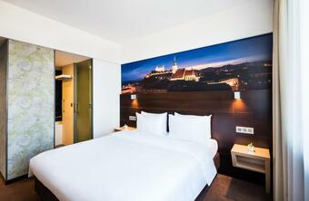 Lindner Hotel Bratislava - Jdv By Hyatt