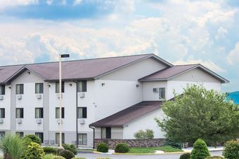 Motel Super 8 By Wyndham Altoona