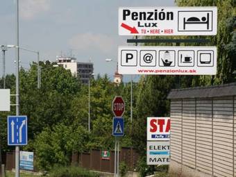 Bed & Breakfast Penzi�n Lux