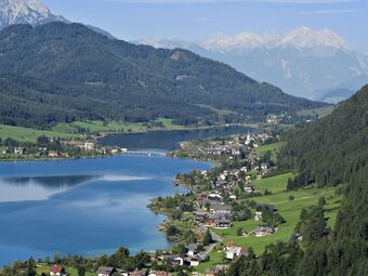 Elite Mansion In Hermagor-pressegger See With Garden