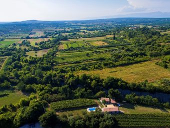 Beautiful Holiday Home With Private Pool, Nice Guesthouse, Garden, Terrace, Bbq