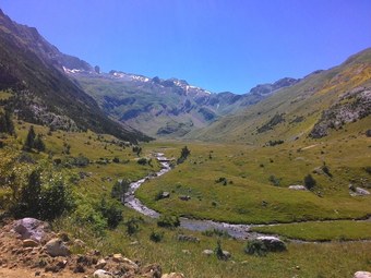 Cozy House With Terrace And Beautiful Views Of The Pyrenees