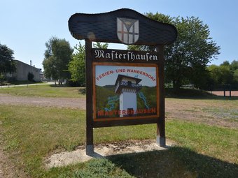 Cosy Bungalow With Private Terrace, Wifi And Wood Stove And Shared Garden