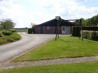 Child-friendly Apartment On A Farm With Garden In Fochteloo