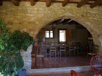 Comfortable Cottage In Renau Costa Dorada With Roofed Patio