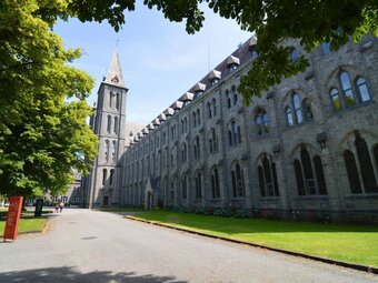 A Cottage With A Heated Indoor Swimming Pool In A Quiet Village