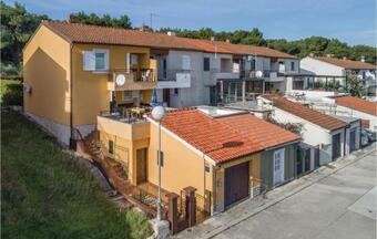 Holiday Home Pula Runjacica II