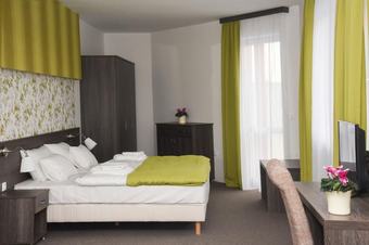 Hotel Oazis Wellness Panzio