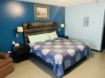 Motel Travelers Inn And Suites