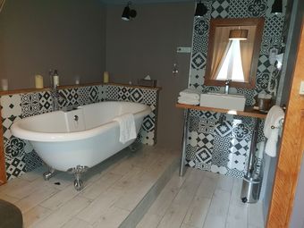 Hotel H�tel La Magnanerie, C�t� Bistro