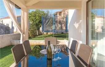 Holiday Home Zminj 57