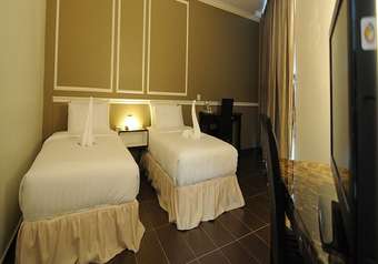 Luscious Hotel