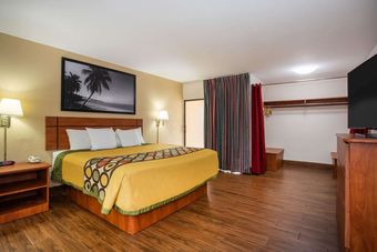 Hotel Super 8 By Wyndham North Palm Beach