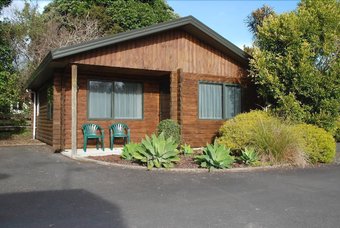 Cottage Park Motor Lodge And Conference Centre