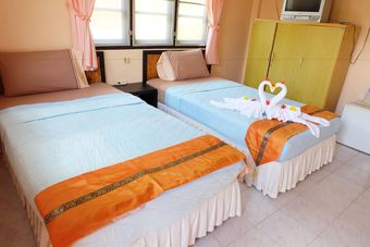 Hotel Chokdee Resort