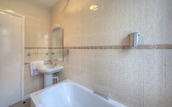 Posada Kingstown Hotel By Greene King Inns