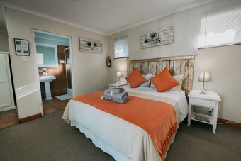 Hotel The Village Lodge