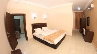 Residency Hotel Leophine House