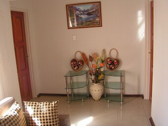 Hotel Moshitametsi Guesthouse