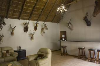 Posada Thabaledi Game Lodge