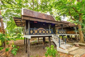 Hotel Oyo 886 Maingam Riverside Resort