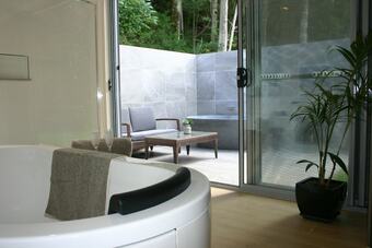 Apartamentos The Luxury Eco Rainforest Retreat