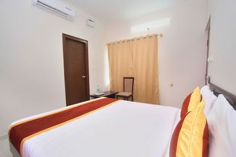 Hotel Oyo 9419 Manu Residency