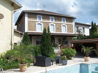 Bed & Breakfast Chambres D'h�tes La Maison D'hana