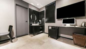 Yangju Hotel Black