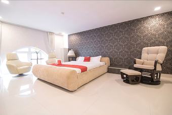 Palms Garden Hotel Near Secc