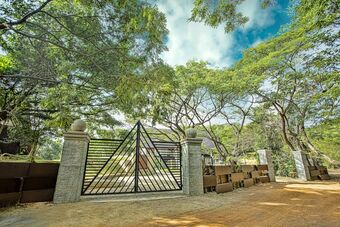 Hotel Liyya Water Villas