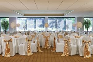 Hotel Four Points By Sheraton Victoria Gateway