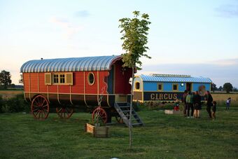 Bed & Breakfast La Roulotte Des Grillots