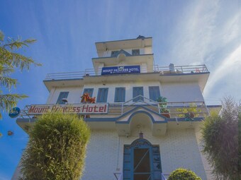 Oyo 256 Mount Princess Hotel