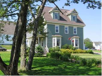 Bed & Breakfast Louisbourg Heritage House