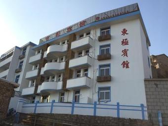 Dongji Hotel