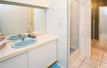 Four-bedroom Holiday Home In Cornillion Confoux